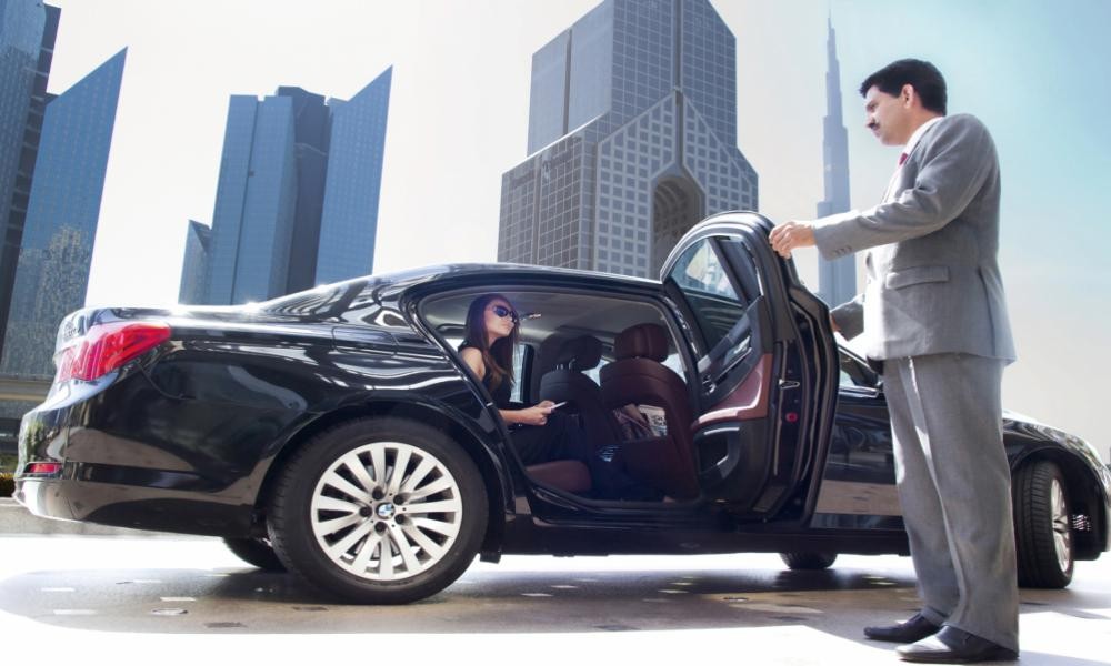 Chauffeur Service in Dubai!